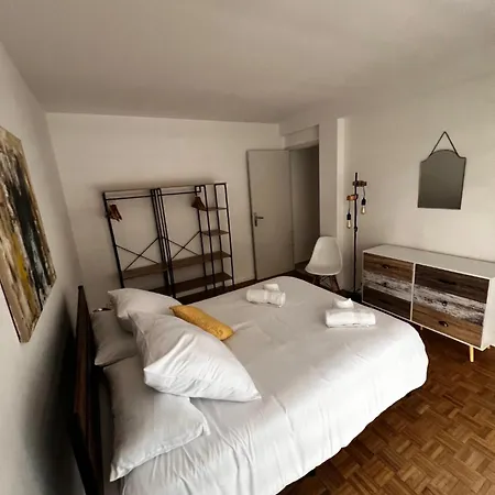 Bel Familial Traversant Apartamento